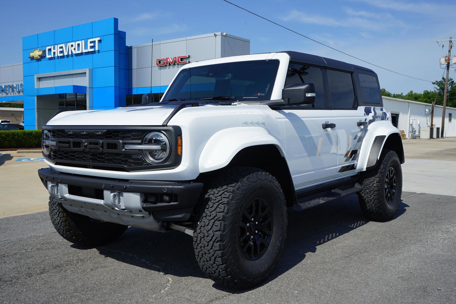 2024 FORD Bronco