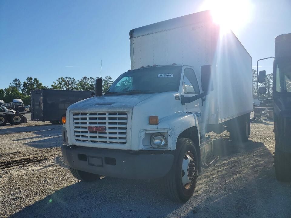 2005 GMC C6