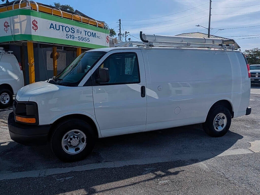 2013 CHEVROLET Express