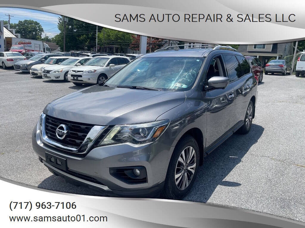 2017 NISSAN Pathfinder