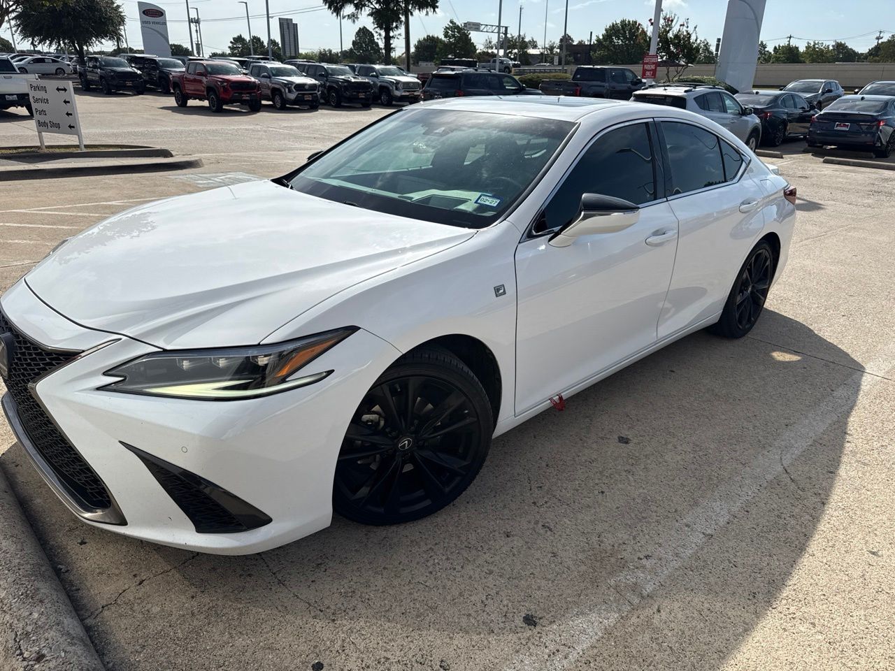 2023 LEXUS ES