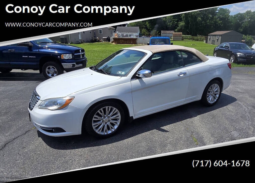 2011 CHRYSLER 200