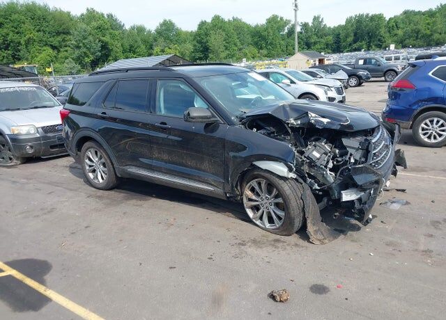 2021 FORD Explorer