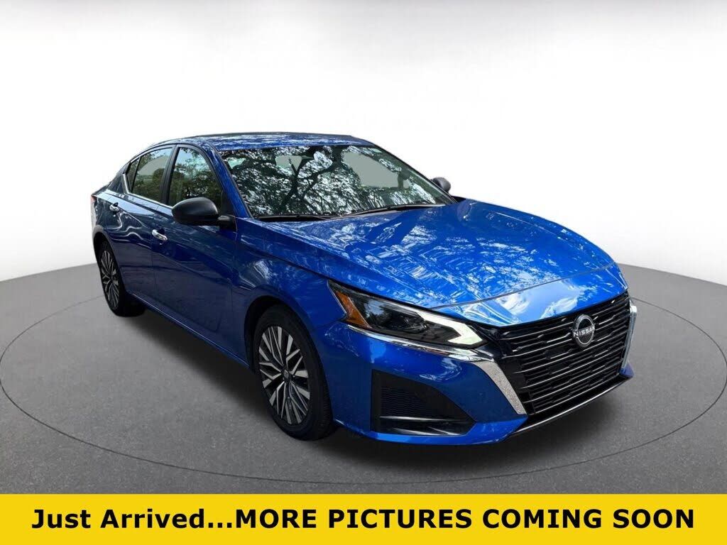 2025 NISSAN Altima