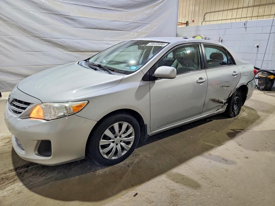 2013 TOYOTA Corolla