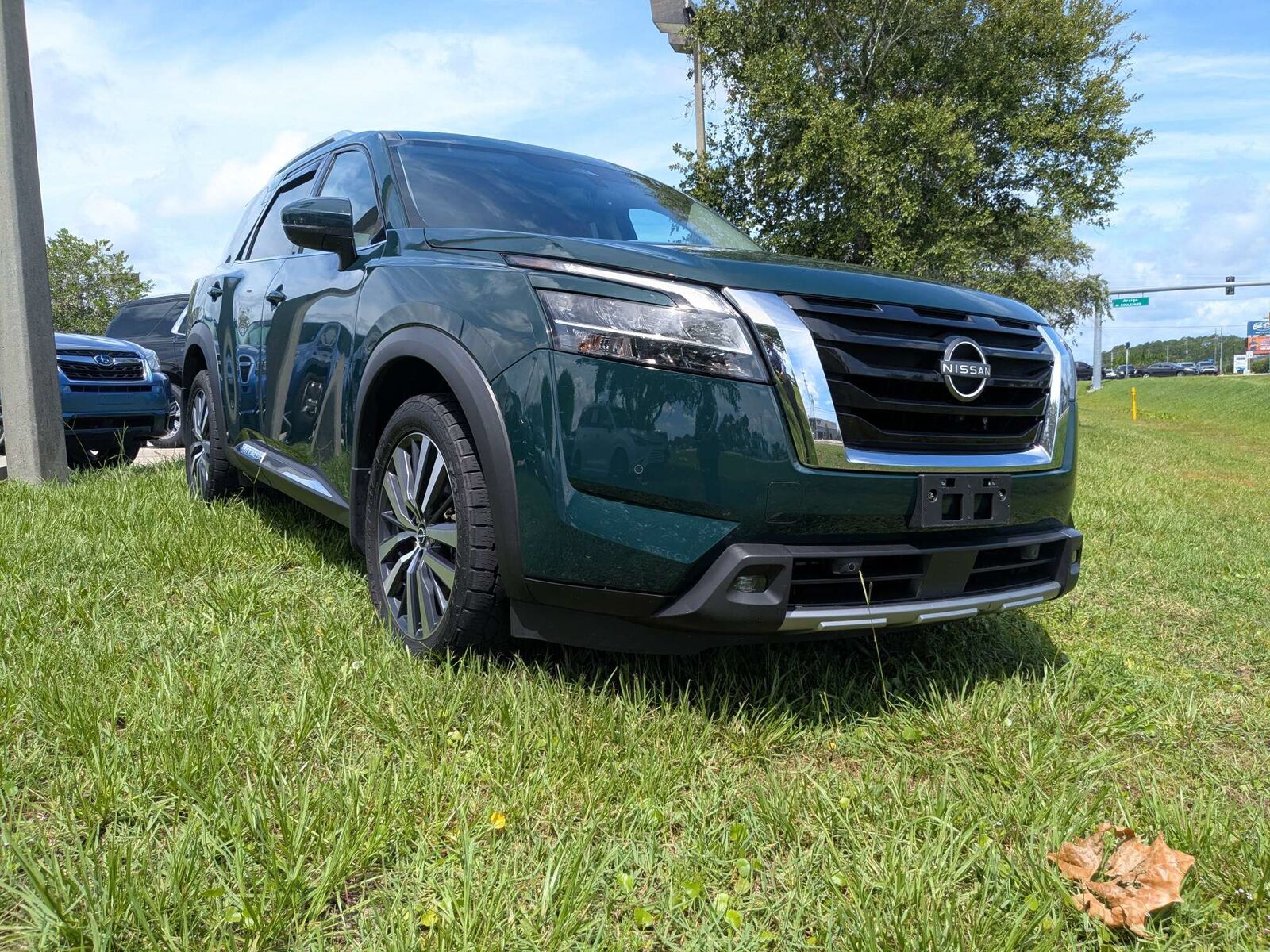2022 NISSAN Pathfinder