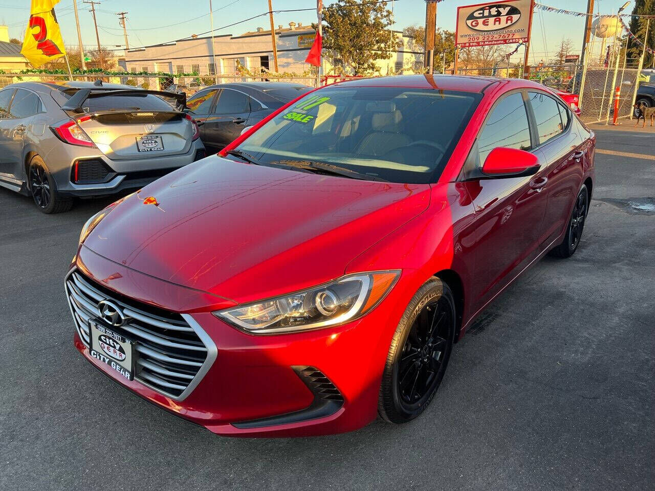 2017 HYUNDAI Elantra