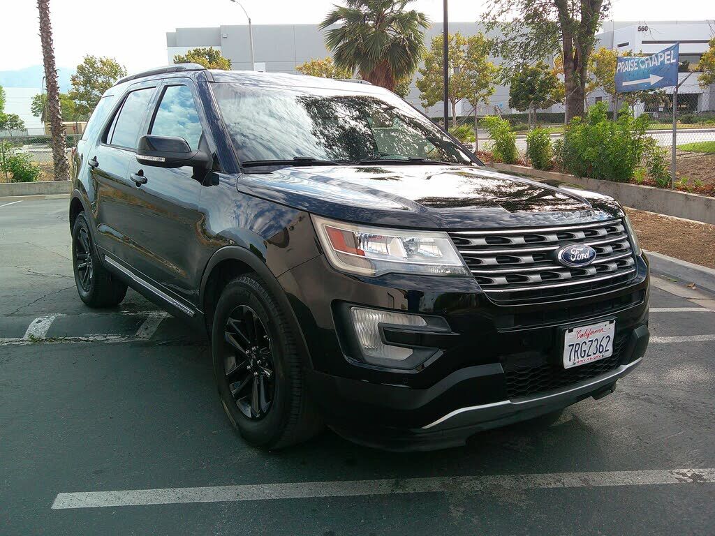 2016 FORD Explorer