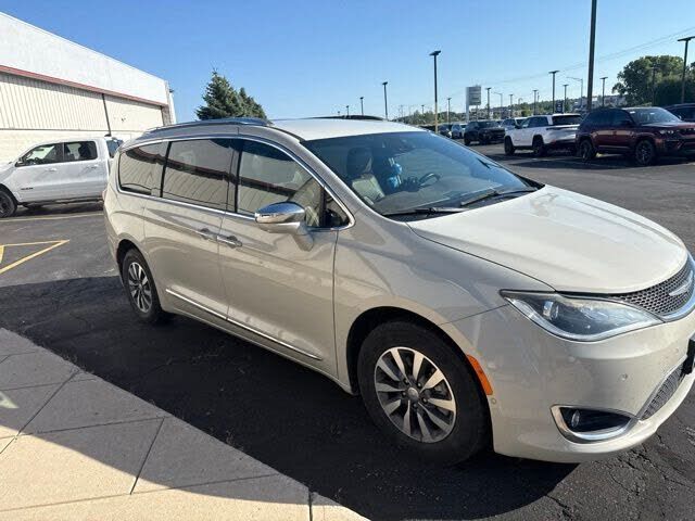 2020 CHRYSLER Pacifica