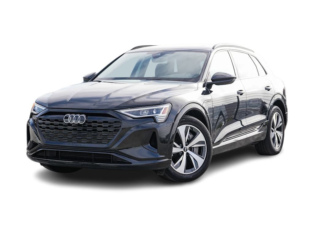 2024 AUDI Q8