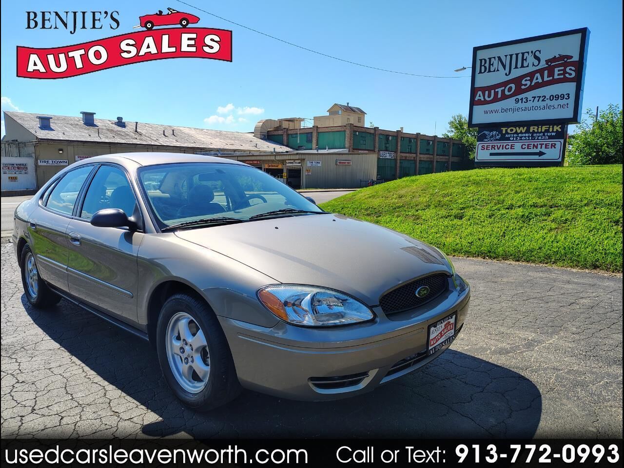 2004 FORD Taurus