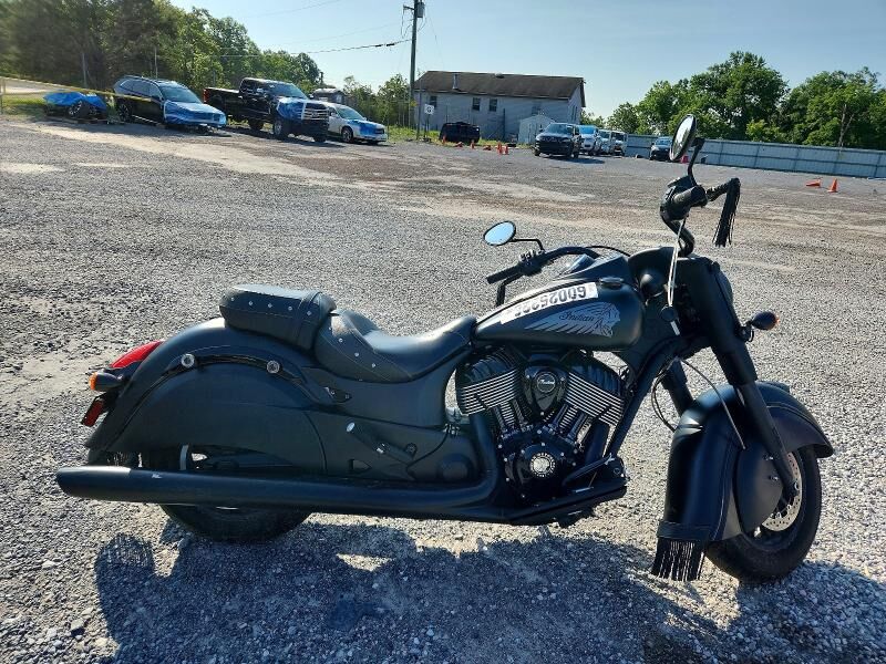2019 INDIAN MOTORCYCLE Chief Dark Horse