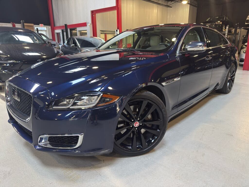 2019 JAGUAR XJ