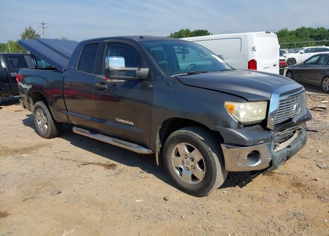 2012 TOYOTA Tundra