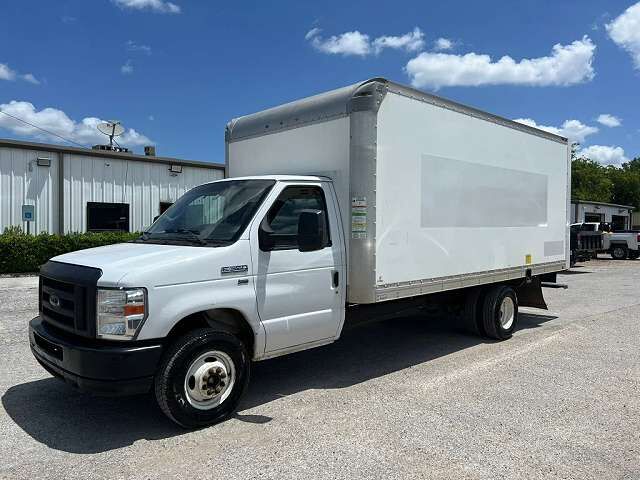 2019 FORD E-350