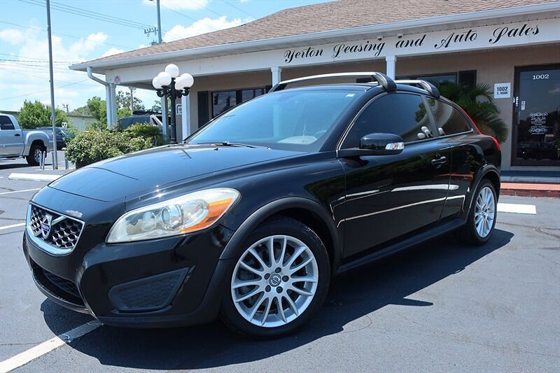 2011 VOLVO C30