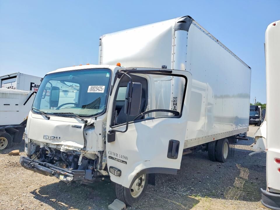 2024 ISUZU NPR-HD
