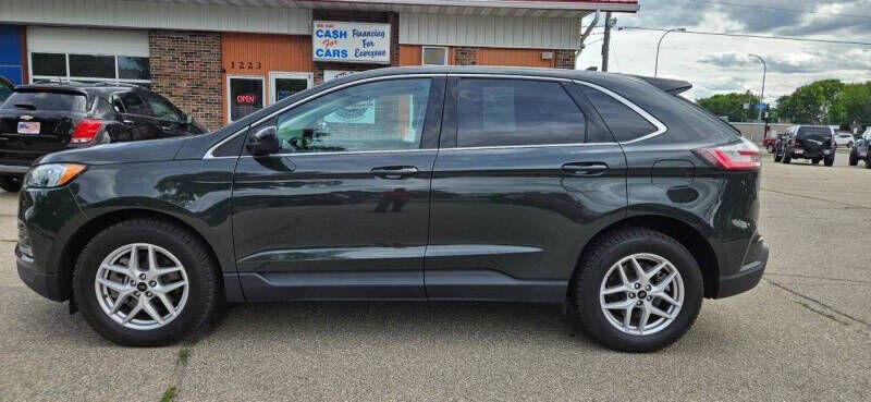 2024 FORD Edge