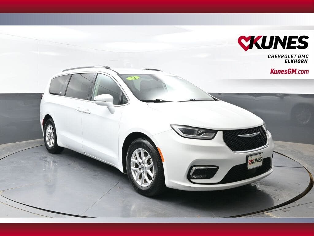 2022 CHRYSLER Pacifica