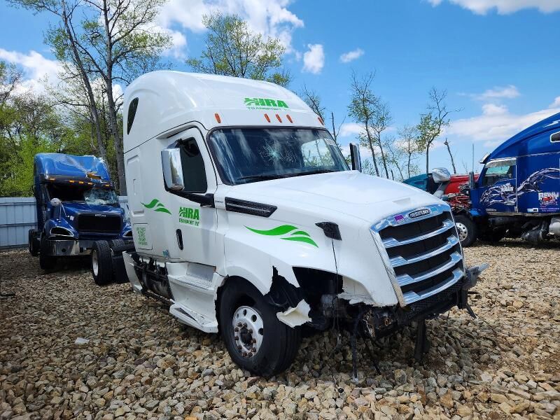 2019 FREIGHTLINER New Cascadia 126" Sleepercab