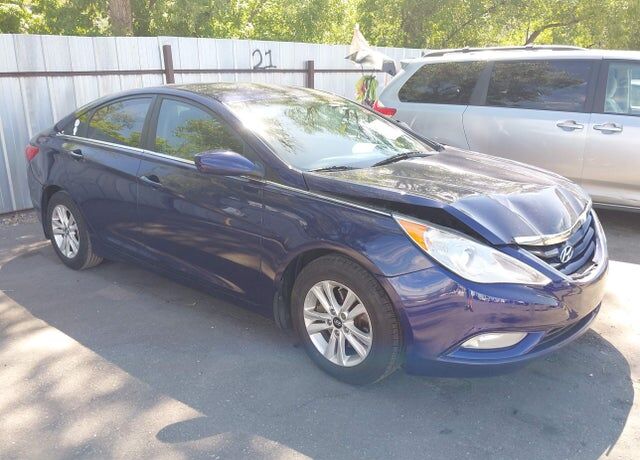 2013 HYUNDAI Sonata