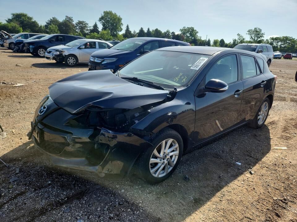 2013 MAZDA Mazda3