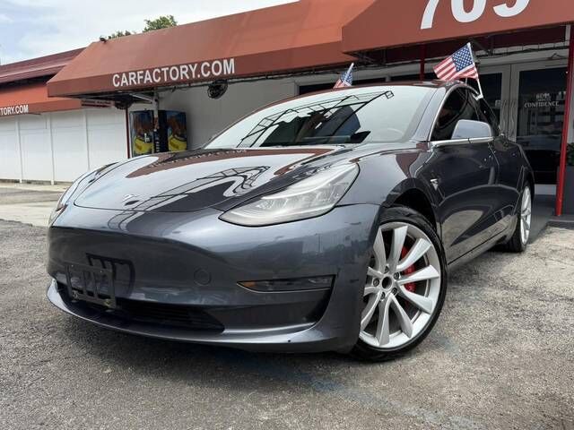 2019 TESLA Model 3
