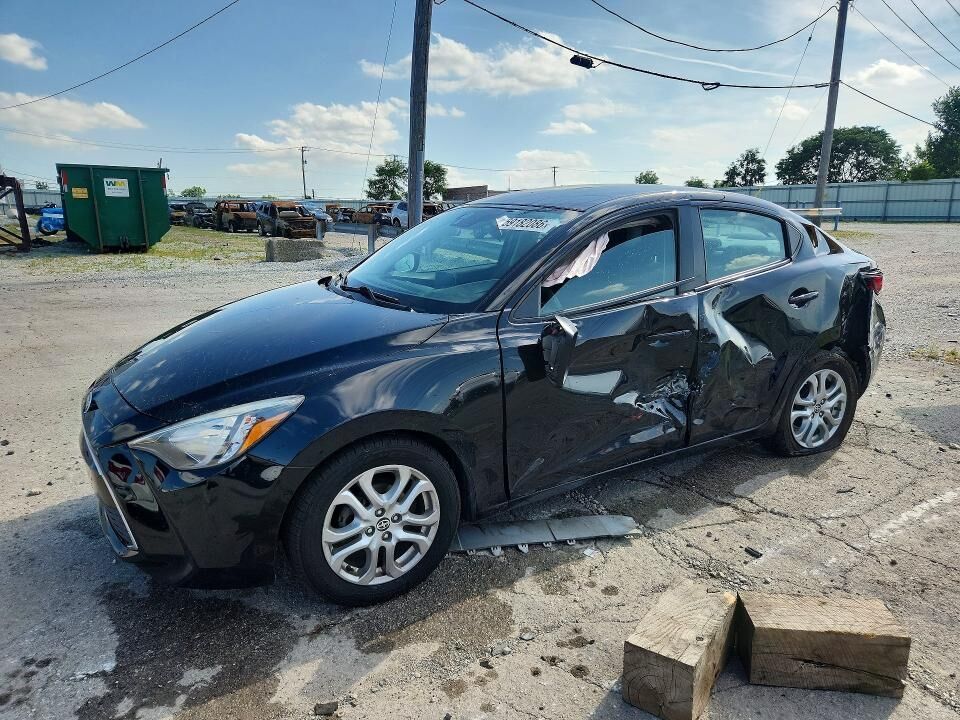 2016 TOYOTA Scion