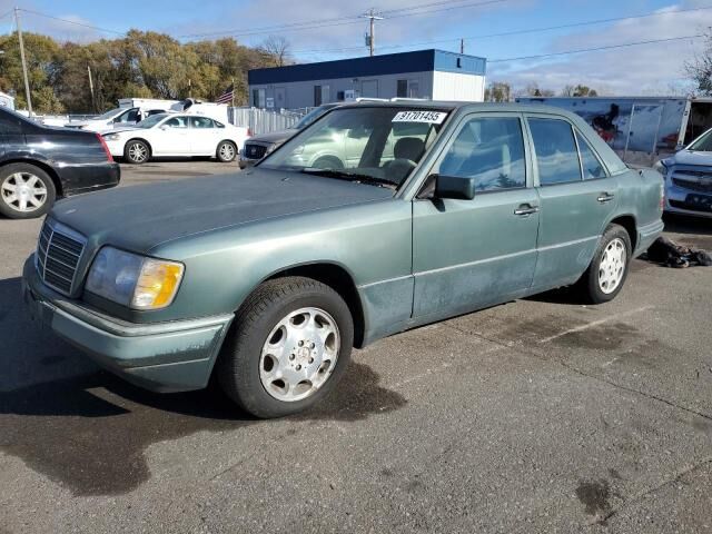 1995 MERCEDES-BENZ E-Class