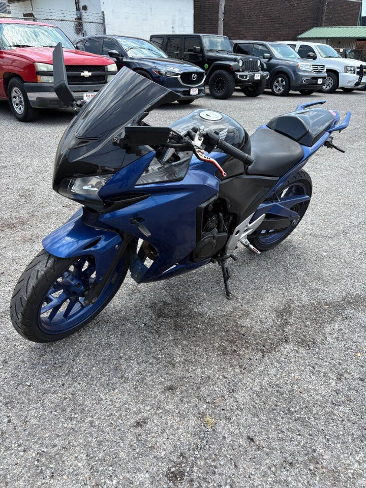 2013 HONDA CB