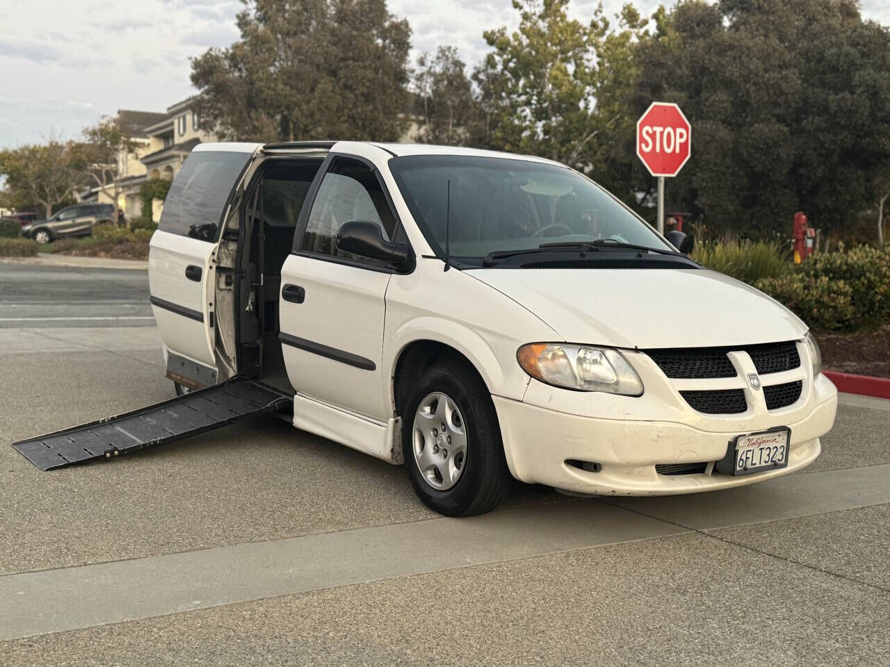 2002 DODGE Grand Caravan