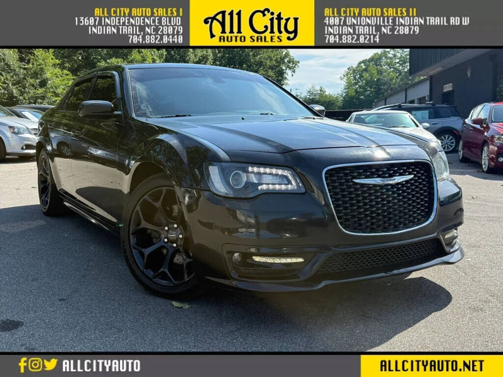 2020 CHRYSLER 300