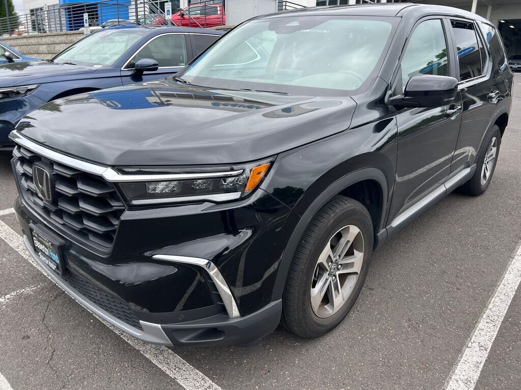 2023 HONDA Pilot