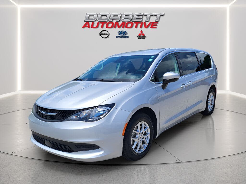 2023 CHRYSLER Voyager