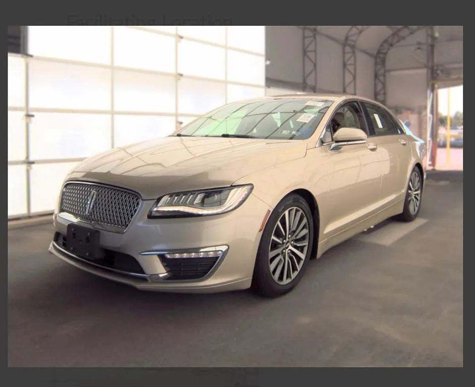 2017 LINCOLN MKZ