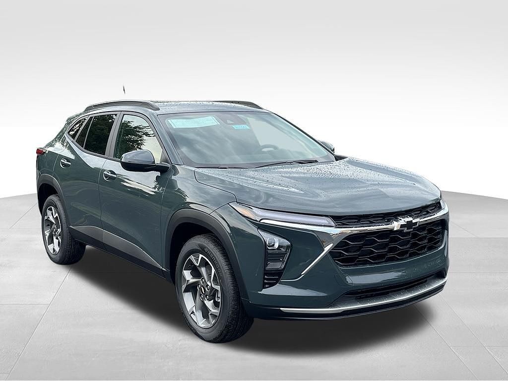 2026 CHEVROLET Trax