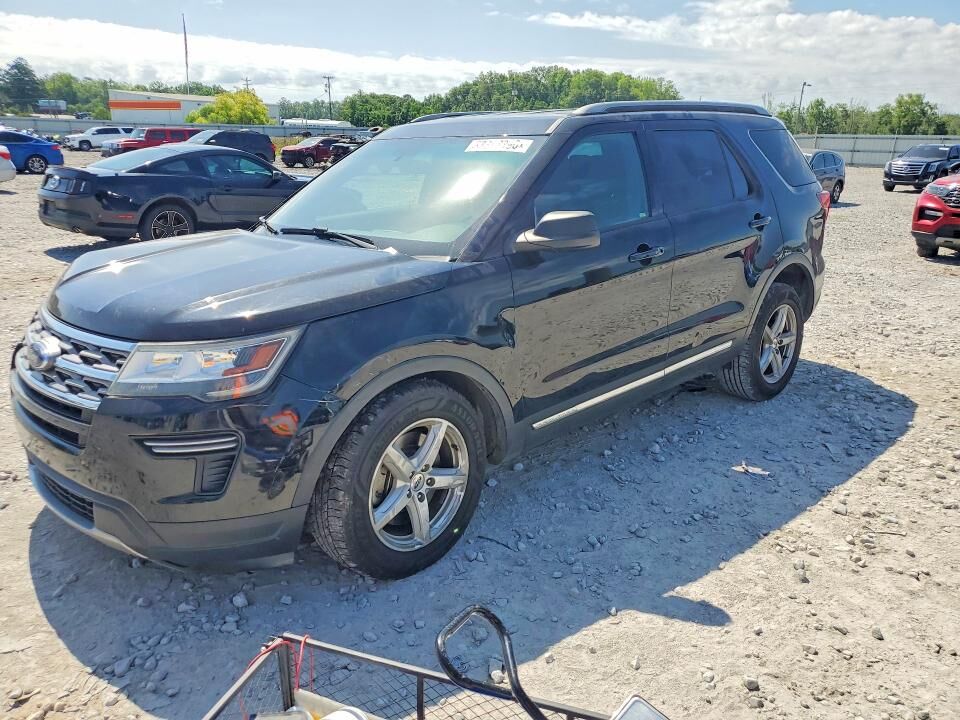 2018 FORD Explorer