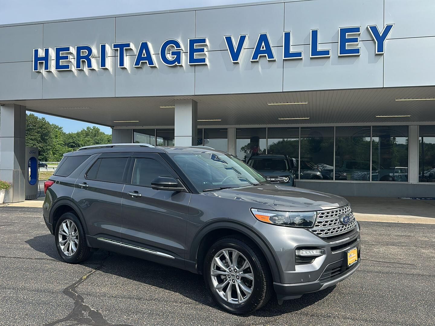 2022 FORD Explorer