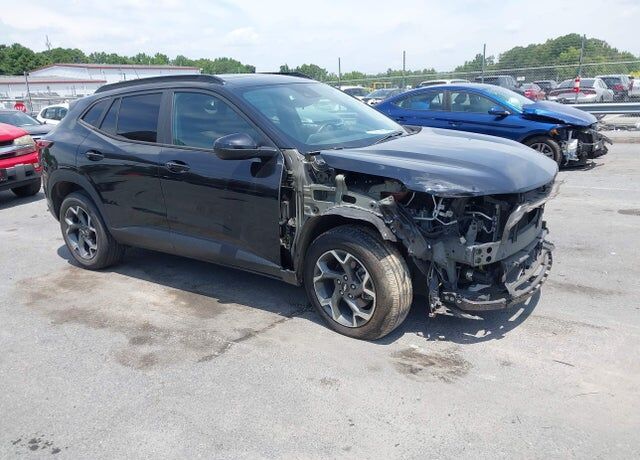 2024 CHEVROLET Trax