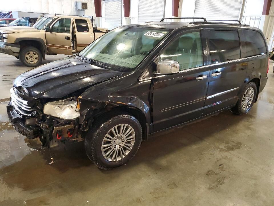 2014 CHRYSLER Town and Country