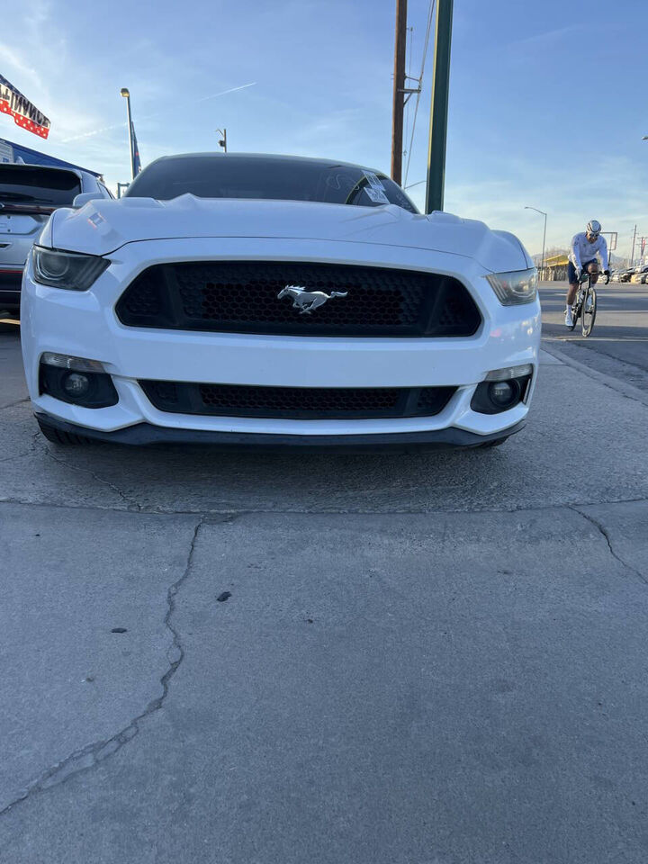 2016 FORD Mustang