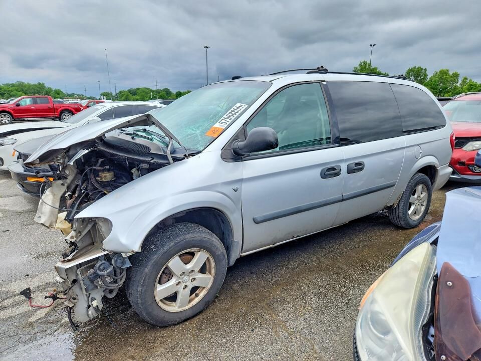 2005 DODGE Caravan