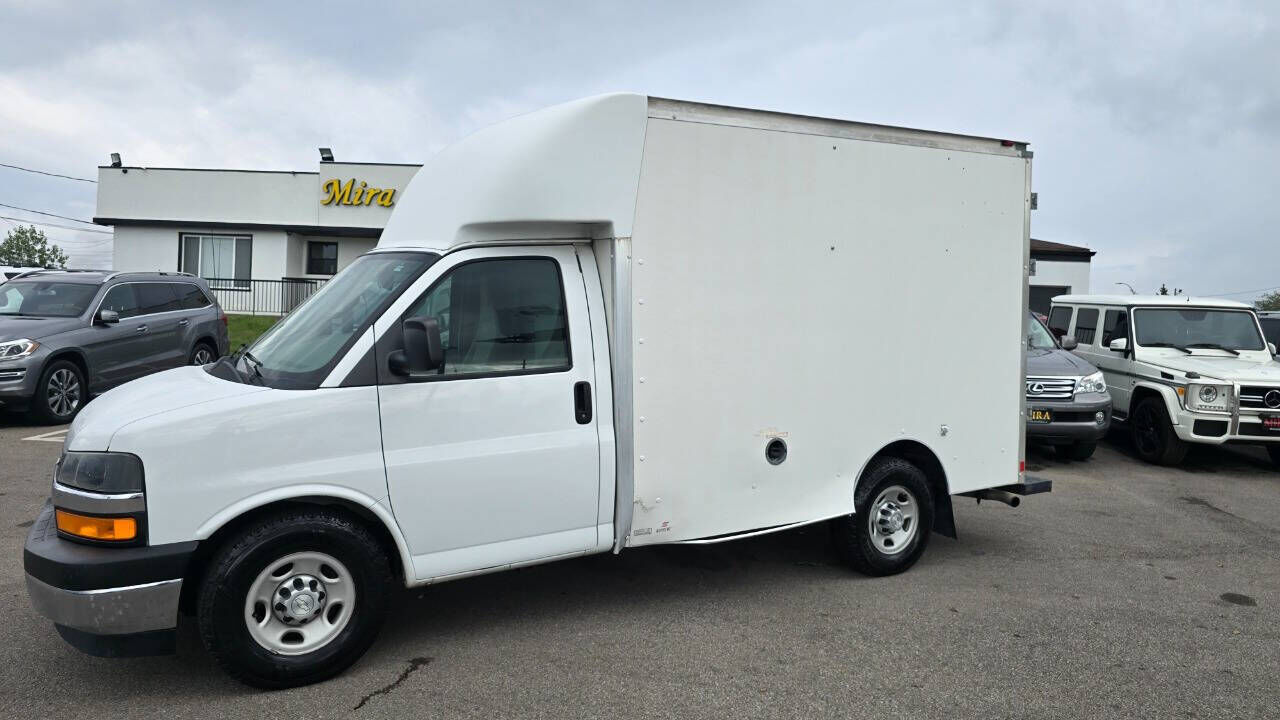 2017 CHEVROLET Express
