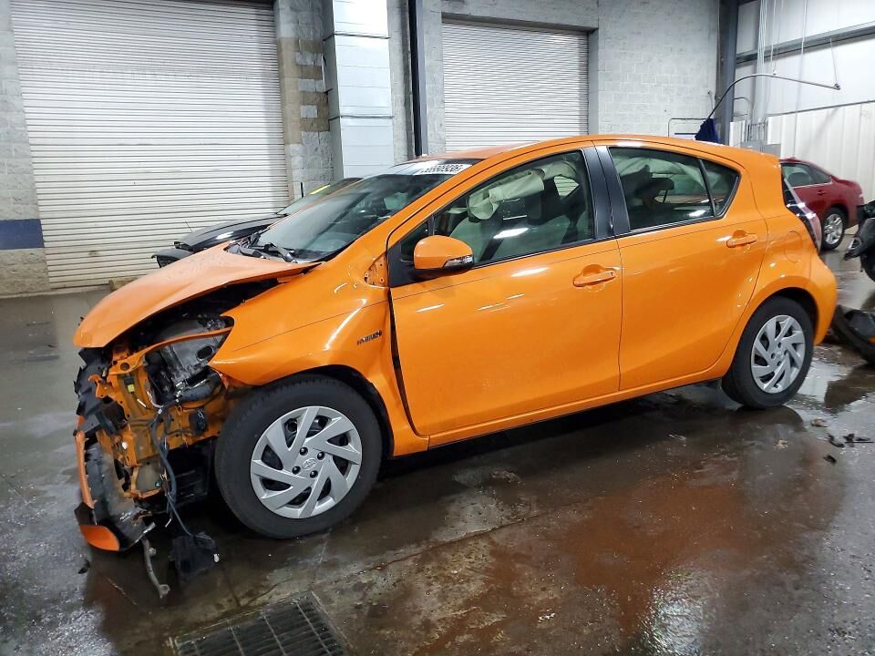 2015 TOYOTA Prius