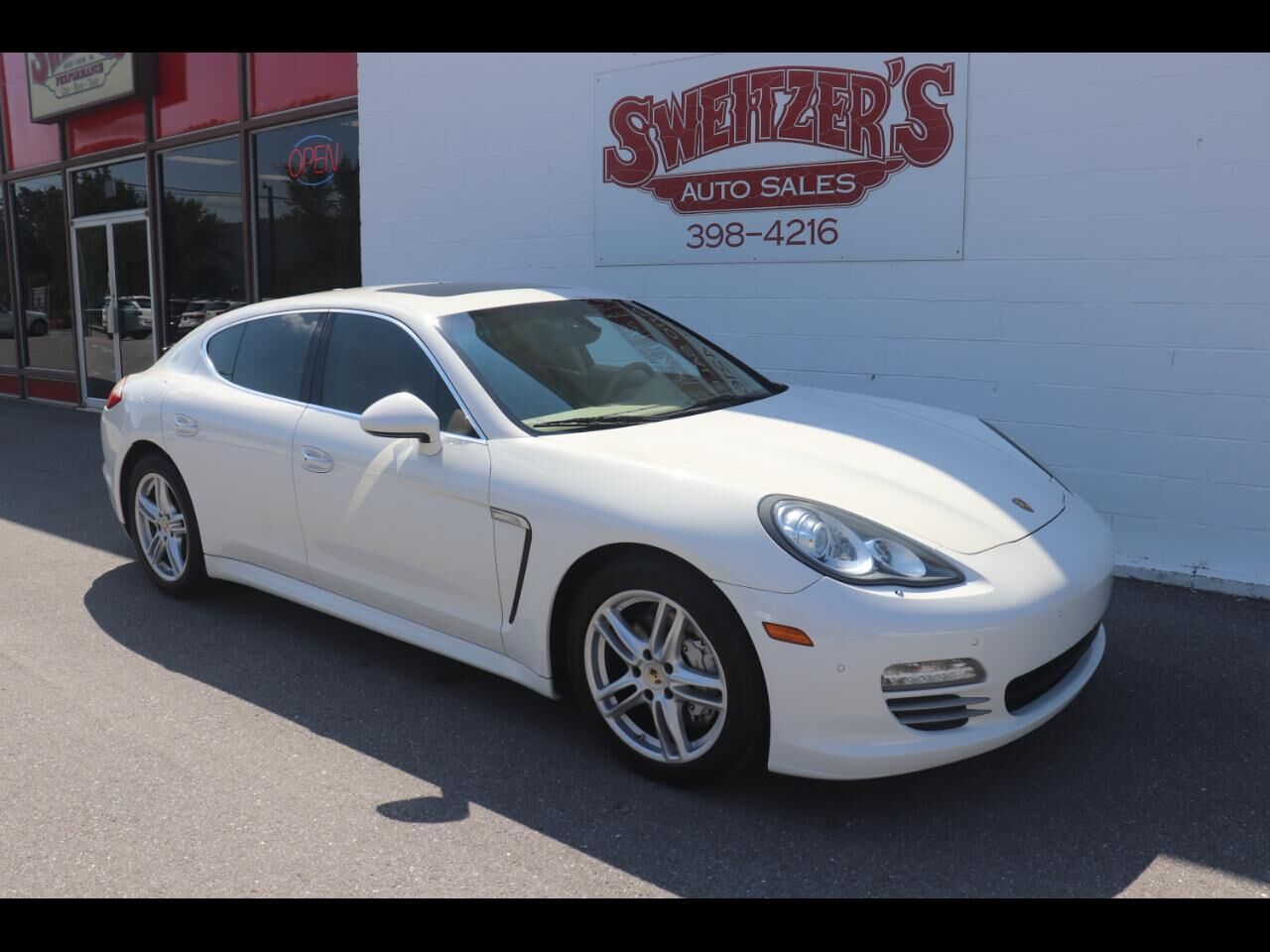 2012 PORSCHE Panamera