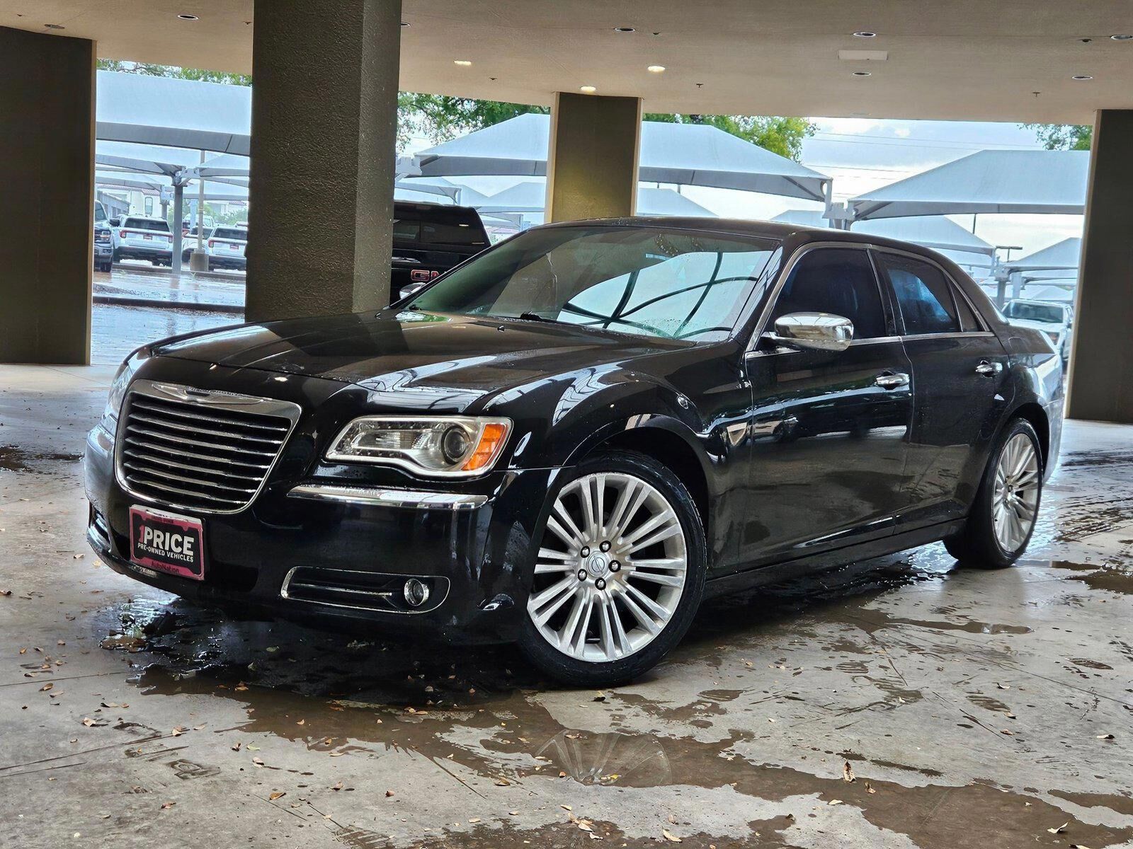 2011 CHRYSLER 300