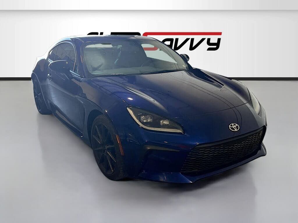 2025 TOYOTA GR86