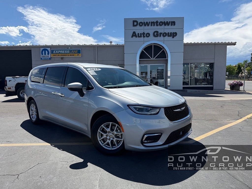 2023 CHRYSLER Pacifica