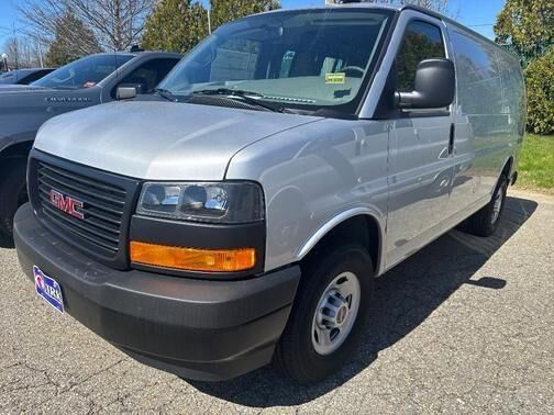 2025 GMC Savana