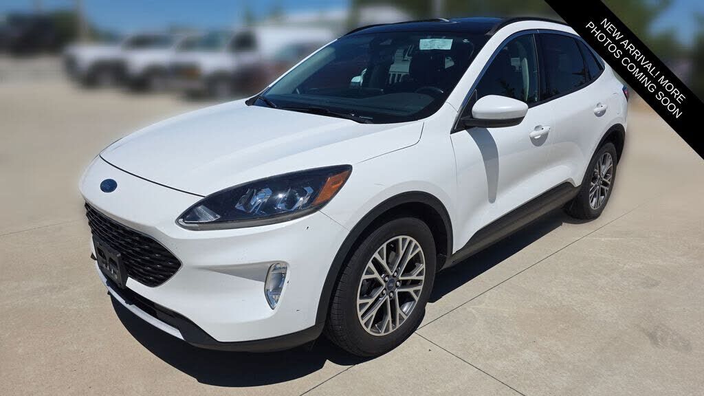 2020 FORD Escape